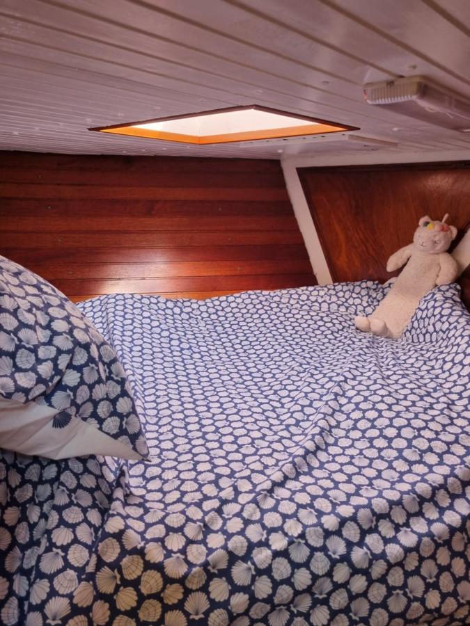 Traditional Boat Hotel Thorpe  Bagian luar foto